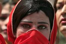 Φρικτό έγκλημα στο Πακιστάν - Έκαψαν transgender που αντιστάθηκε σε σεξουαλική επίθεση