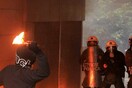 Νέα επίθεση με μολότοφ στα ΜΑΤ στη Χαριλάου Τρικούπη