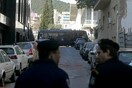 Ύποπτο δέμα έξω από την πρεσβεία των ΗΠΑ