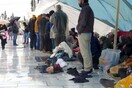 Οι Σύροι πρόσφυγες αντιδρούν στην απομάκρυνση των άρρωστων γυναικόπαιδων