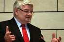 Γιόσκα Φίσερ: Το Brexit είναι για τη Βρετανία ένας τυφώνας, αλλά για την Ε.Ε. μια καταιγίδα
