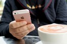 Η Apple ετοιμάζεται να διορθώσει το πιο εκνευριστικό πράγμα στα iPhone (δεν είναι η τιμή)