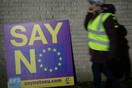 Πώς σχολιάζει ο διεθνής Τύπος το «Brexit»