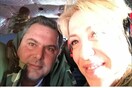 Ο Καμμένος βγάζει σέλφι με τη Δούρου μέσα σε C-130
