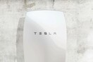 Ξεπούλησε η επαναστατική μπαταρία της Tesla
