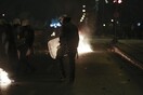 Mια ακόμη νύχτα με επεισόδια και μολότοφ στην ευρύτερη περιοχή του Πολυτεχνείου