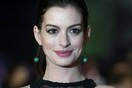 Η Anne Hathaway έχει ένα δυνατό μήνυμα για τις νέες μητέρες που παλεύουν με τα κιλά της εγκυμοσύνης