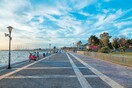 Ανακοινώνεται σήμερα η παραχώρηση του παραλιακού μετώπου σε τρεις δήμους