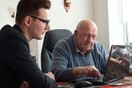 Οίκοι ευγηρίας προσφέρουν δωρεάν στέγη σε νέους, αρκεί να κρατούν λίγες ώρες συντροφιά στους ηλικιωμένους