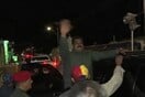 Οργισμένοι διαδηλωτές κυνήγησαν τον Μαδούρο με κατσαρόλες στα χέρια