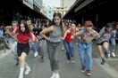 Η Μαρίνα Σάττι ζήτησε απ' όλους να χορέψουν την «Μάντισσα» και έγινε χαμός στο Instagram