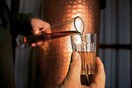 Παράνομο αποστακτήριο ποτών εντοπίστηκε στο Καματερό