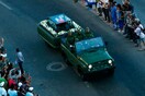 Ξεκίνησε η πομπή που μεταφέρει την τέφρα του Φιντέλ Κάστρο στο Σαντιάγο δε Κούμπα