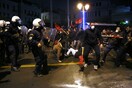 Eπεισόδια τώρα μπροστά από την Παλαιά Βουλή