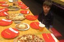 Στο πάρτι γενεθλίων του 6χρονου Τέντι δεν εμφανίστηκε κανένα παιδί και το ίντερνετ αποφάσισε να βοηθήσει