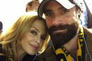 Κylie και Joshua δεν παντρεύτηκαν τελικά στη Σίφνο - αν και ο αγαπημένος της τραγουδίστριας λέει μακάρι