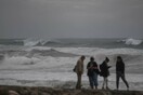 Πορτογαλία: Τραυματίες και καταστροφές από την καταιγίδα Λέσλι- Άνεμοι ρεκόρ έως και 176χλμ/ώρα