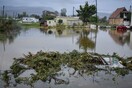 Αγωνία για τους τρεις αγνοούμενους στην Εύβοια