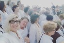 Γιατί πολλές γυναίκες στις ΗΠΑ θα ψηφίσουν ντυμένες στα λευκά