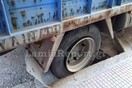 Απίστευτο ατύχημα στη Λαμία - Έσκασε λάστιχο φορτηγού, εκτοξεύθηκε ο τάκος και τραυμάτισε φοιτήτρια