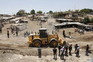 Το Ισραήλ ανέστειλε την πολύκροτη κατεδάφιση ενός χωριού Βεδουίνων στη Δυτική Όχθη