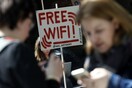 Κομισιόν: Τελική ευθεία για το πρόγραμμα δωρεάν Wi-Fi σε δημόσιους χώρους