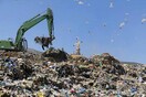 Ζάκυνθος: Οι κάτοικοι κλείνουν τον ΧΥΤΑ που λειτουργεί παρά τα πρόστιμα