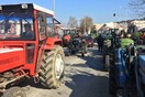 Για μία ώρα κατέλαβαν με τρακτέρ τη σιδηροδρομική γραμμή στην Ειδομένη, αγρότες της Κεντρικής Μακεδονίας