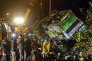 Δεκάδες νεκροί από ανατροπή τουριστικού λεωφορείου στην Ταϊβάν
