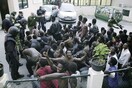 Ισπανία: 500 μετανάστες από την Αφρική διέσχισαν τα σύνορα από το Μαρόκο προς τη Θέουτα