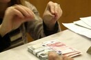 Όλες οι έμμεσες και άμεσες αυξήσεις που φέρνει το 2017
