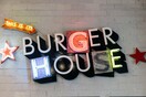 Τα Goody's Burger House έκαναν απόβαση στην πλατεία Συντάγματος!