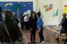 Μητέρες πιάστηκαν στα χέρια σε χριστουγεννιάτικη σχολική γιορτή