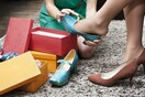 Μόνο δεξιά παπούτσια και έκπτωση σε όποιον δεν θέλει απόδειξη