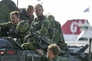 Η Σουηδία επαναφέρει την υποχρεωτική στρατιωτική θητεία