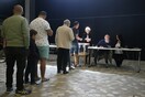 Οι πρωτότυπες κινήσεις των Γάλλων για να κάνουν τους αναποφάσιστους να ψηφίσουν