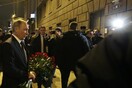 Ο Πούτιν πήγε στο μετρό της Αγίας Πετρούπολης και άφησε λουλούδια για τα θύματα της επίθεσης