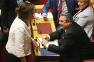Καμμένος σε Μπακογιάννη: «Ντόρα φτιάχνεις κοτόσουπα; Πάλι την κοπάνισες σαν κότα από το δικαστήριο»