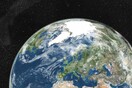 Επιστήμονες ανακάλυψαν πως ο βόρειος μαγνητικός πόλος της Γης παρασύρεται γρήγορα προς τη Ρωσία