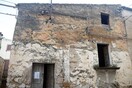 Αυτά είναι τα σπίτια που κοστίζουν ένα ευρώ και χιλιάδες άνθρωποι θέλουν να αποκτήσουν