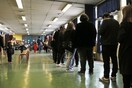 Άνοιξαν οι κάλπες στη Γαλλία για τον πρώτο γύρο των βουλευτικών εκλογών