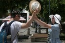 Ποιο μέρος της Ελλάδας έκανε σήμερα το ρεκόρ καύσωνα και ποια περιοχή στην Αθήνα έφτασε τους 43,4 °C