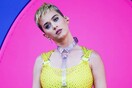 Γιατί η Katy Perry άρχισε να δίνει τόσο κουλές συνεντεύξεις το 2017;