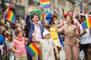 Όλη η οικογένεια Τρουντό στην κεφαλή του Gay Pride στο Τορόντο