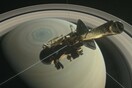 Το διαστημόπλοιο Cassini στέλνει τις πρώτες φωτογραφίες μέσα από τους δακτυλίους του Κρόνου