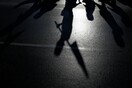 Διαμαρτυρία συμβασιούχων των δήμων έξω από τη Βουλή το απόγευμα