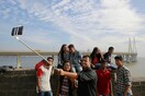 Η Σρι Λάνκα θα συλλαμβάνει όσους βγάζουν selfies μπροστά από τις γραμμές των τρένων