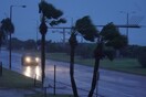 Συνεχίζονται οι πρωτοφανείς πλημμύρες στο Τέξας μετά το πέρασμα του τυφώνα Χάρβεϊ που αναμένεται να επιστρέψει