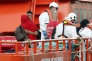 Frontex: Μειώθηκαν οι αφίξεις μεταναστών στην Ιταλία αλλά αυξήθηκαν στην Ισπανία