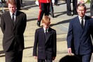 Ο πρίγκιπας Χάρι υπερασπίστηκε τον πατέρα του στις επικρίσεις για τον θάνατο της Νταϊάνα: Στάθηκε δίπλα μας